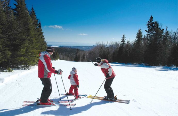 4 heures de motoneige + 1 journée en ski