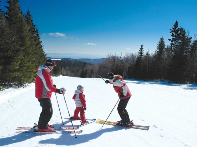 Demi-journée 2 heures de motoneige et ski (4h)